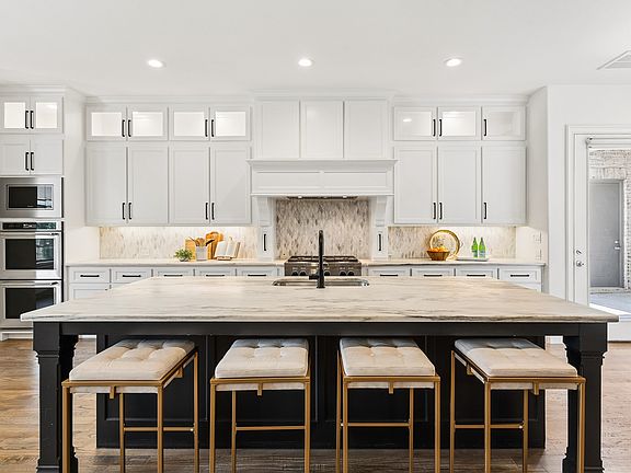4th image of 10215 Blackenhurst Ln