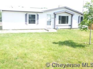 828 Sierra Madre St, Cheyenne, WY 82007