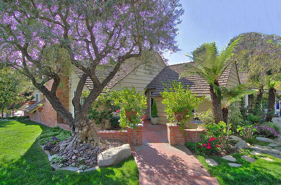 1st image of 251 N Layton Dr