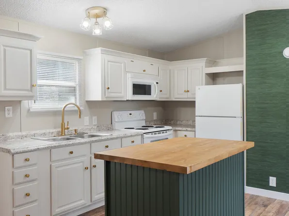 4273 Highway 134, Whiteside, TN 37396