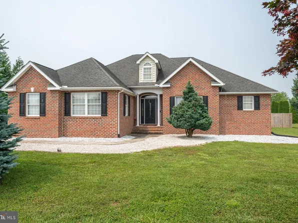 114 Aintree Ln, Dover, DE 19904