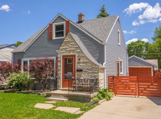 1484 S 94th Pl, West Allis, WI 53214