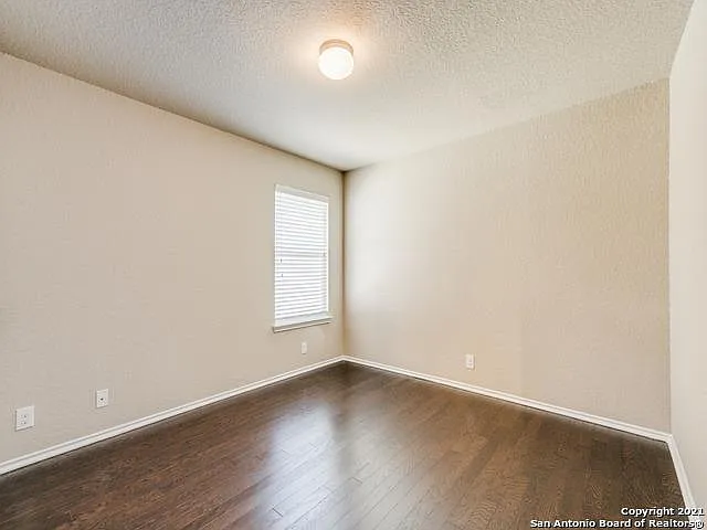 6912 Abbey Fls — Photo 10