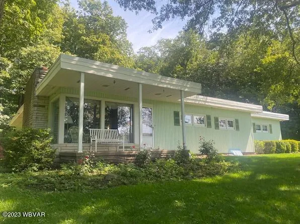 1320 Fairview Dr, Montoursville, PA 17754