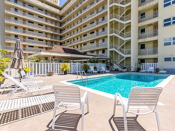 Pool and Gazebo on 3rd floor deck