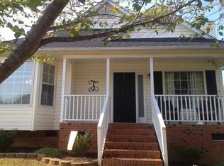 425 Timberview Ln, Simpsonville, SC 29681