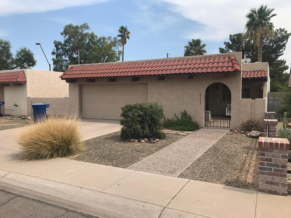 1st image of 2191 E Balboa Dr