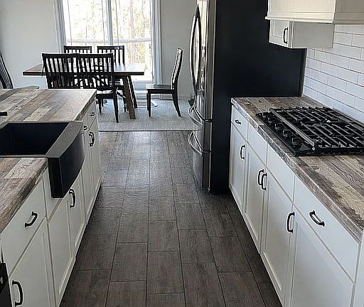 5th image of 200 Valley Ranch Ln
