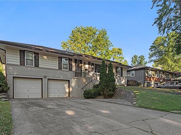 3rd image of 3824 Stonewall Ct