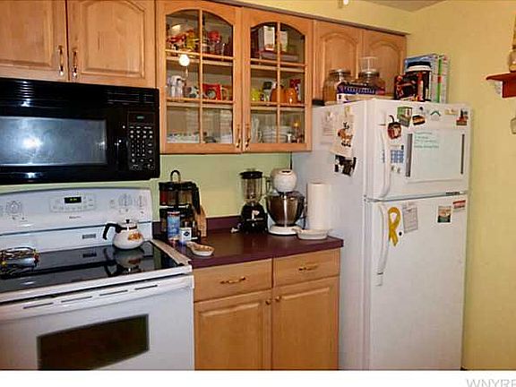 5th image of 79 Parkview Ct