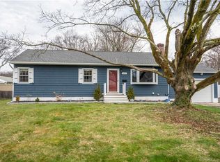 120 Pond Point Ave, Milford, CT 06460