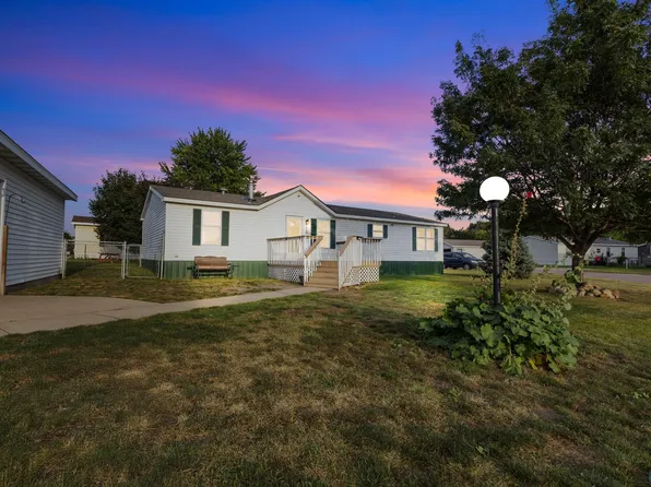 1200 N Violet Pl, Sioux Falls, SD 57103