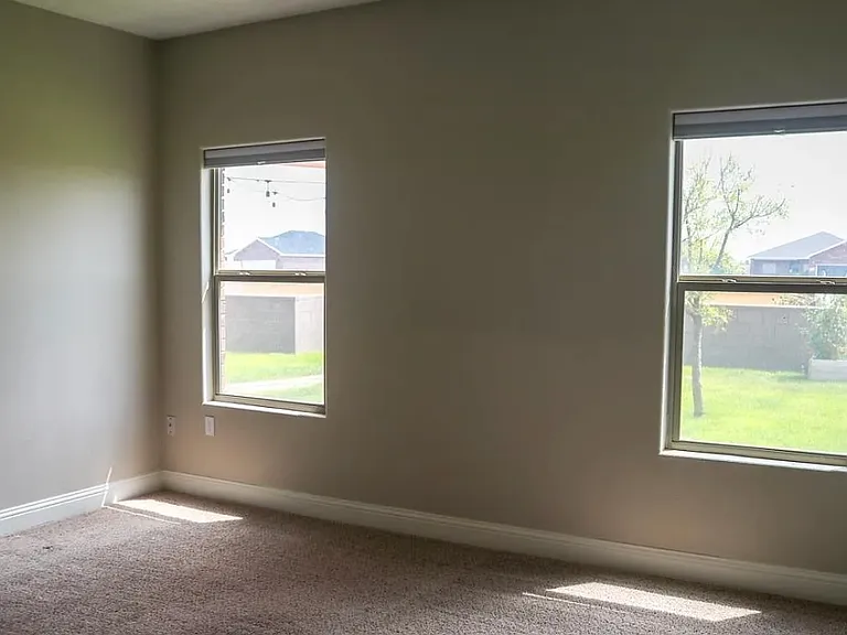 1835 Dillon Wood Dr — Photo 14