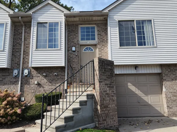 30823 Lee Frank Ln, Madison Heights, MI 48071