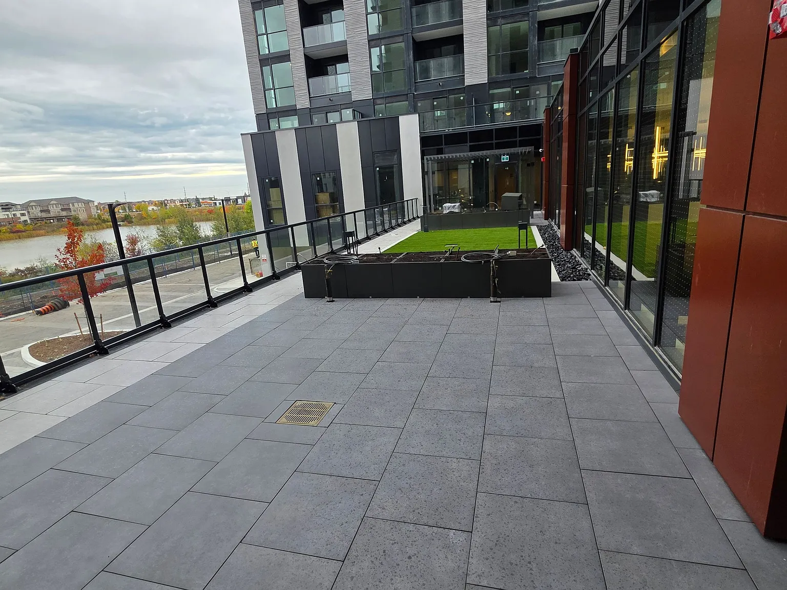 2 bed, $2,300 — Photo 1