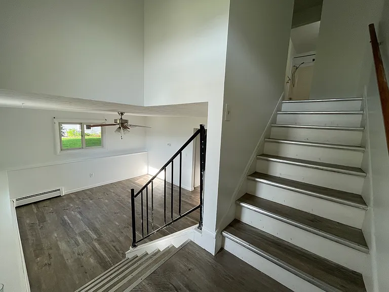 18 Spencer Rd #18 — Photo 4