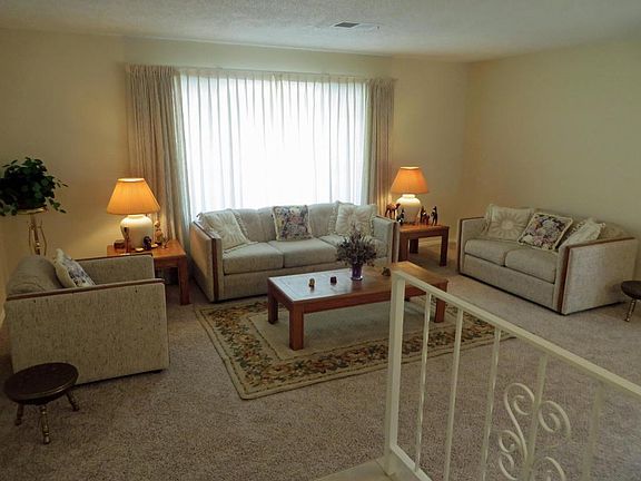 3rd image of 7000 Beck Dr NE