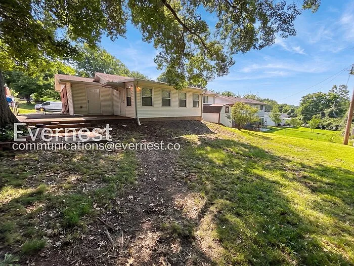 1667 Melody Ln — Photo 21