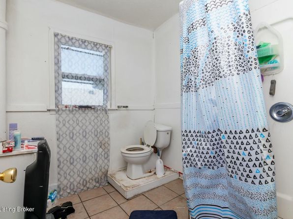 louisville-kentucky-2082374346 picture