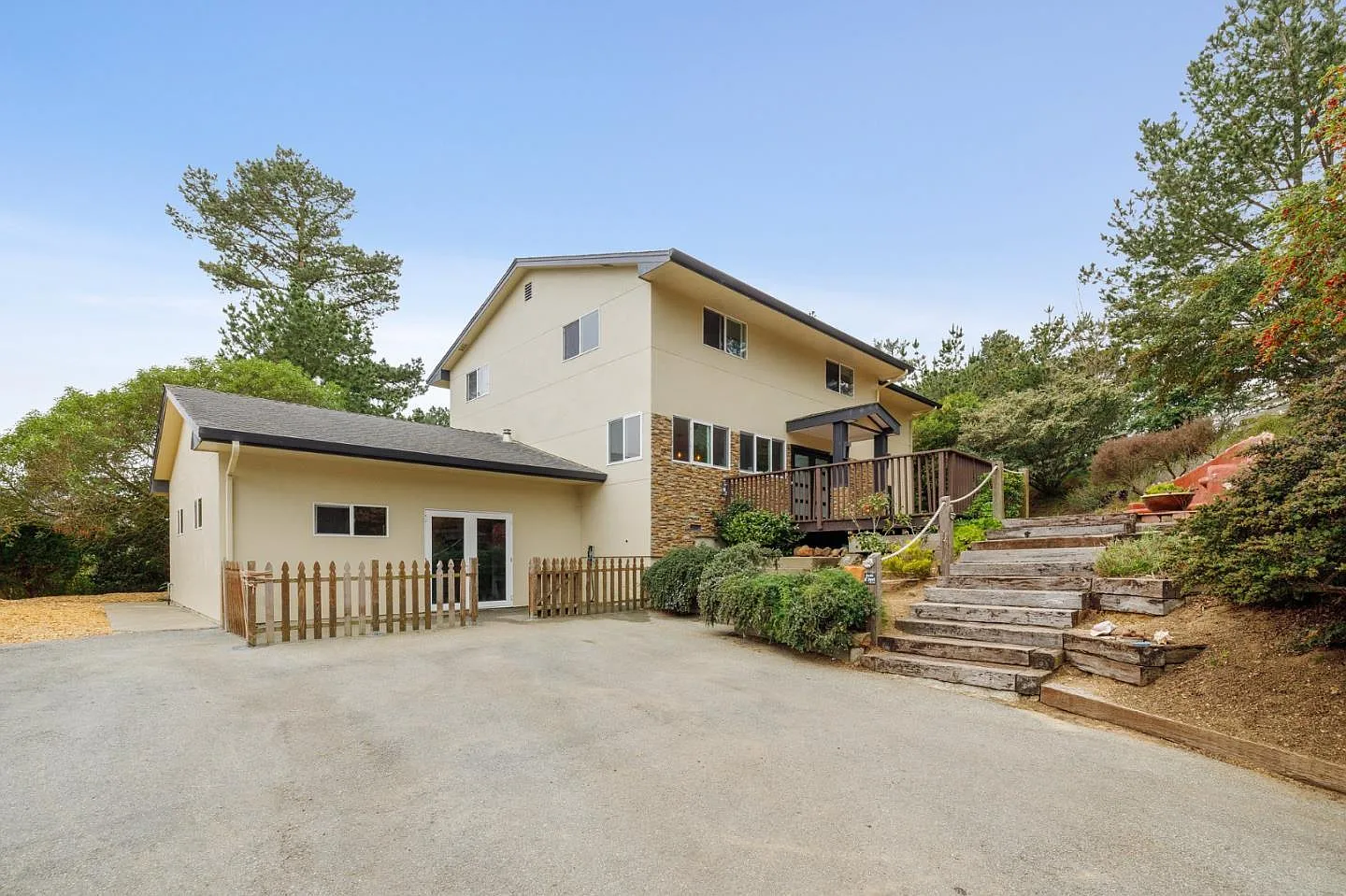 1790 Sunshine Valley Rd photo 1