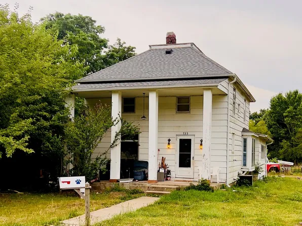 723 Gamble St, Brookfield, MO 64628