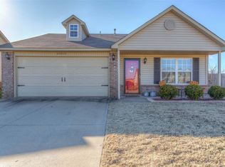 25914 E 90th St S, Broken Arrow, OK 74014