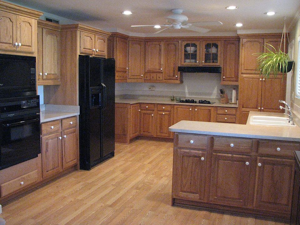 2nd image of 525 N 39th Way