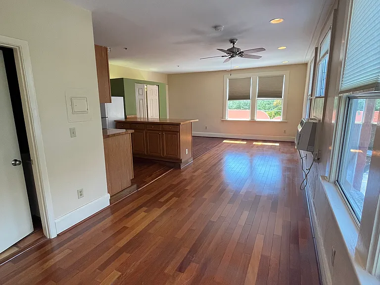 229 S Osprey Ave #202 — Photo 10