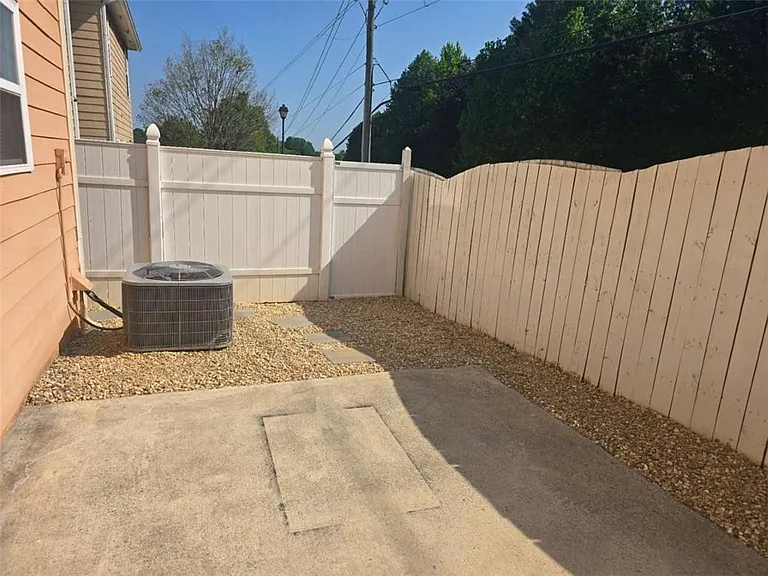 4409 Plum Frost Ct — Photo 37