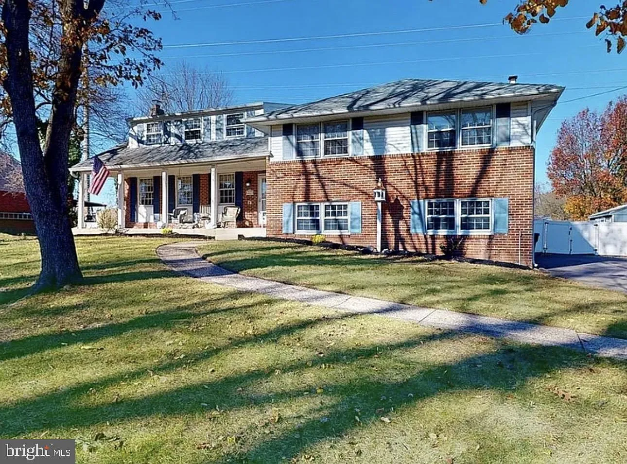 4 bed, 2.5 bath, 2847 sqft, $3,700 — Photo 1