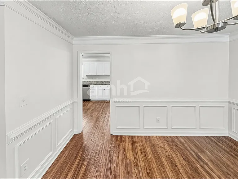 1772 N Oak Dr — Photo 6