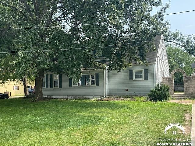 2nd image of 2427 W 31st St