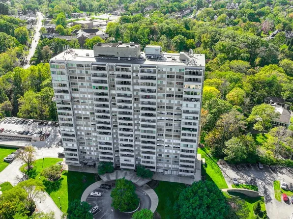 2324 Madison Rd APT 1105, Cincinnati, OH 45208