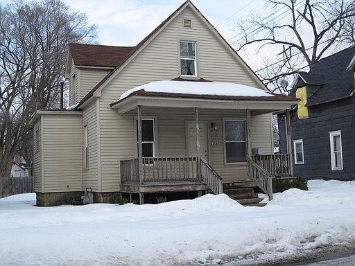 2nd image of 1216 Mason St