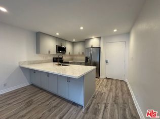 740 N Kings Rd APT 123, Los Angeles, CA 90069
