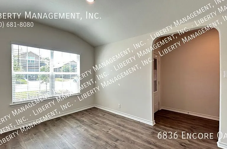 6836 Encore Oaks — Photo 10