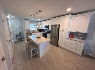4750 Snook Dr SE, Saint Petersburg, FL 33705