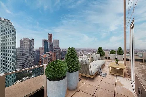 22-44 Jackson Ave #Penthouse 8 Photo 1