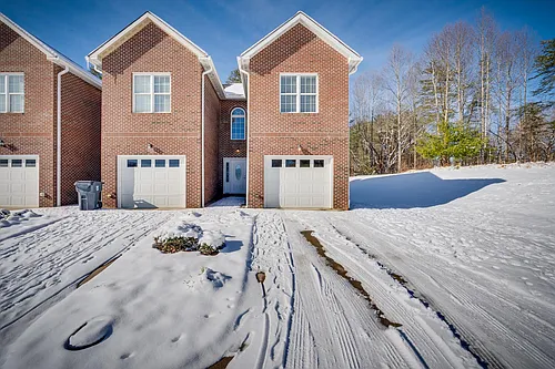 165 Monument Ridge Dr #165 Photo 1 165 Monument Ridge Dr #165 Photo 1