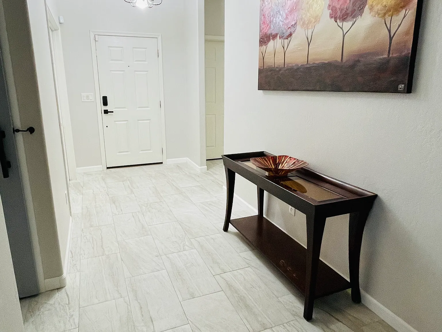 4 bed, 2052 sqft, $3,000 — Photo 1