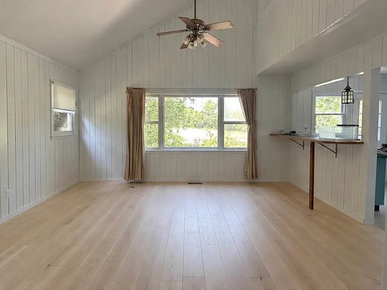 43 Peconic Rd — Photo 9
