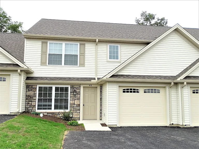 416 Masonic Dr — Photo 1