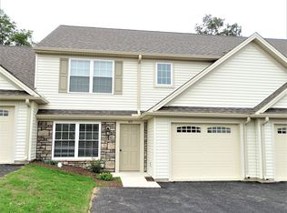 416 Masonic Dr, Elizabethtown, PA 17022