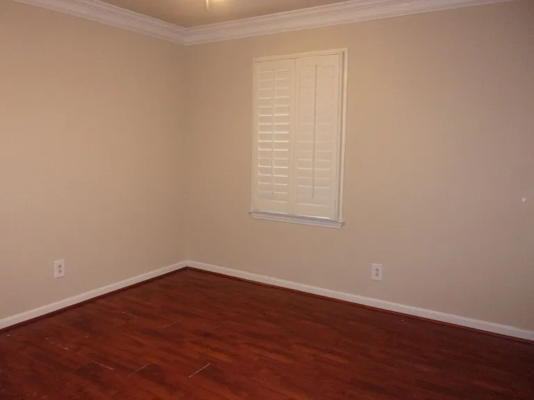 522 N Jones Ave — Photo 13