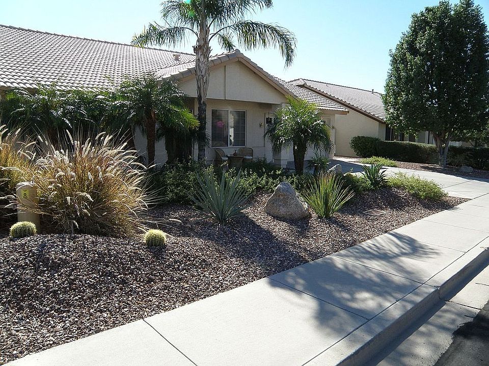 Low water use landscaping