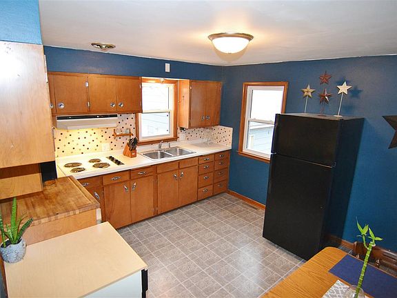 5th image of 2301 Mallard Ln
