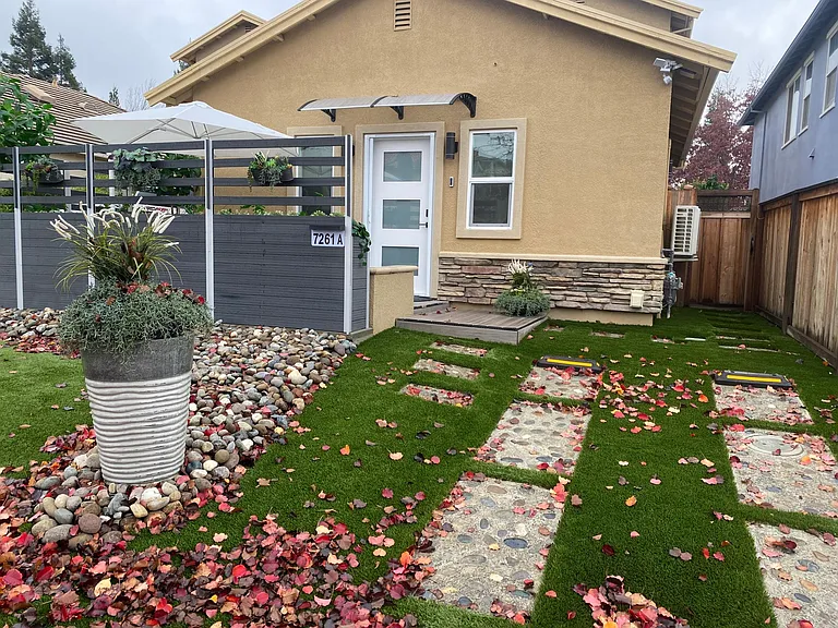 7261 Roycroft Dr #A — Photo 31