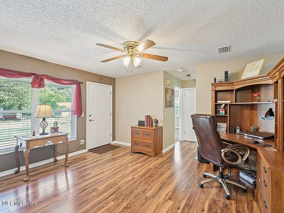 4th image of 1515 HUSSON Avenue