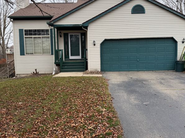 1864 Chesapeake Ct