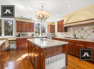 63 Prospect Park, Newtonville, MA 02460
